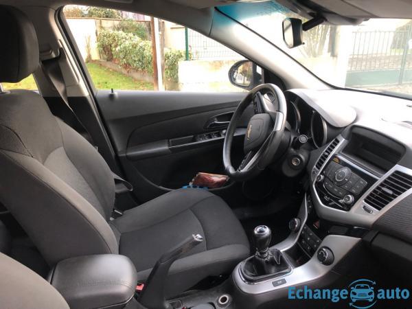 CHEVROLET Cruze 1.6 16V 124cv 79900 kms 