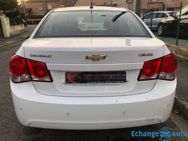 CHEVROLET Cruze 1.6 16V 124cv 79900 kms 