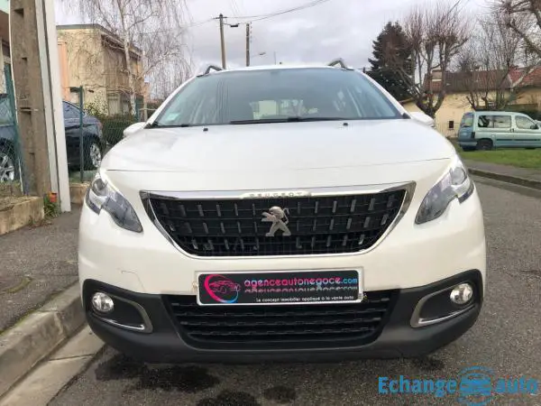 PEUGEOT 2008 1.2 PureTech 82ch GPS 29 000 kms