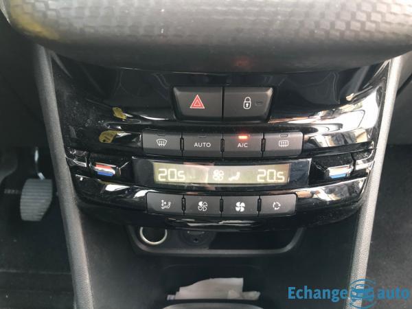 PEUGEOT 2008 1.2 PureTech 82ch GPS 29 000 kms