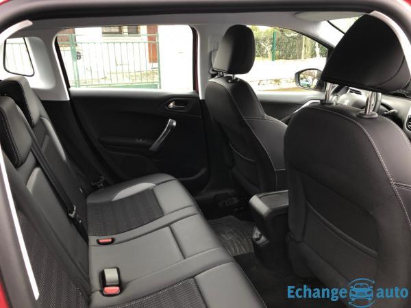 PEUGEOT 2008 1.2 PureTech 110ch 13950kms Attelage