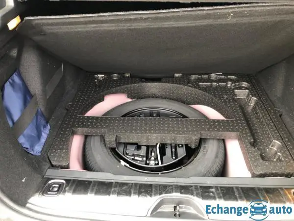 PEUGEOT 2008 1.2 PureTech 110ch 13950kms Attelage