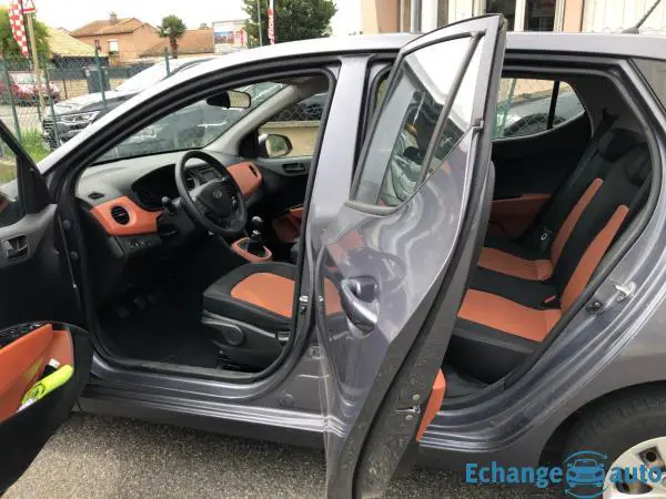 HYUNDAI i10 i10 1.0 66 UEFA EURO 2016 38000 kms