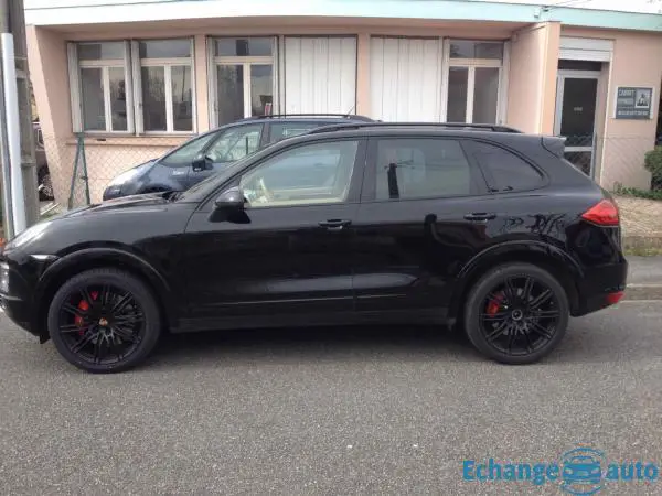 PORSCHE Cayenne Turbo FULL OPTIONS
