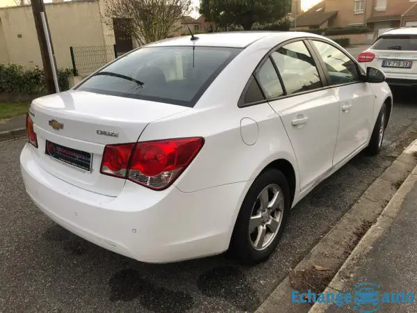 CHEVROLET Cruze 1.6 16V 124cv 79900 kms 