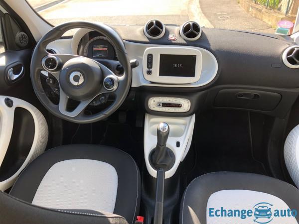 SMART FORFOUR PASSION 71 cv GPS 2016 13400 kms