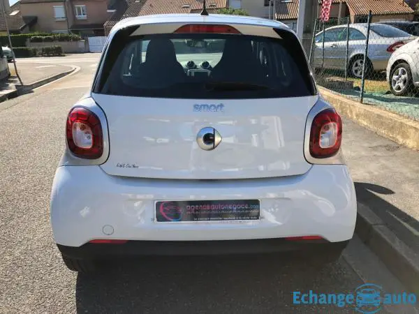 SMART FORFOUR PASSION 71 cv GPS 2016 13400 kms