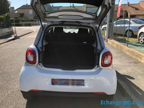 SMART FORFOUR PASSION 71 cv GPS 2016 13400 kms