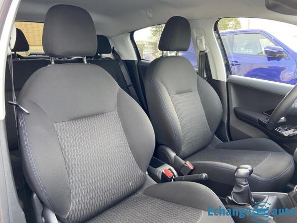 Peugeot 208 1.2 PureTech 82 ch Style 5p 41000Kms 2017+ Jantes Gt-Line