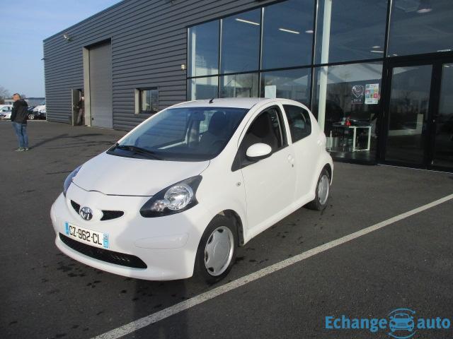 TOYOTA AYGO