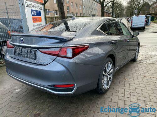 Lexus ES 300h Executive Line