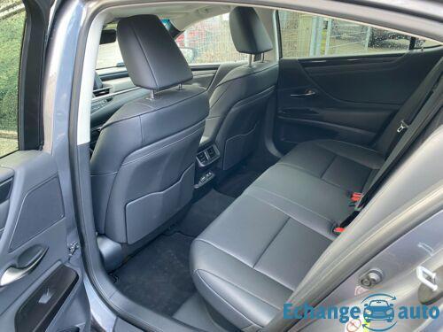 Lexus ES 300h Executive Line