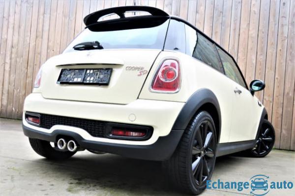 MINI MINI R56 SD 136ch CUIRCHAUF/CLIMAUTO/BLTH/JA/GAR12M