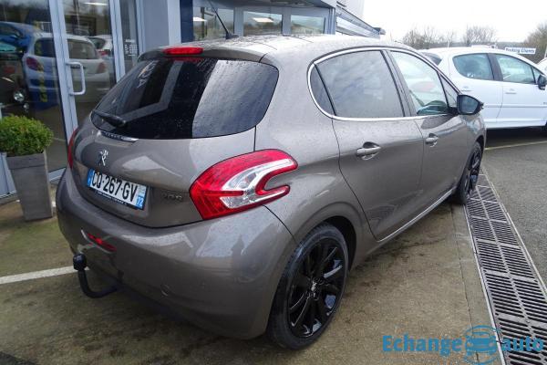 Peugeot 208 FELINE 1.6L VTI 5P 120 cv