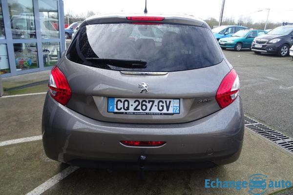 Peugeot 208 FELINE 1.6L VTI 5P 120 cv
