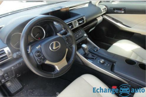 Lexus IS 200t Luxury Line