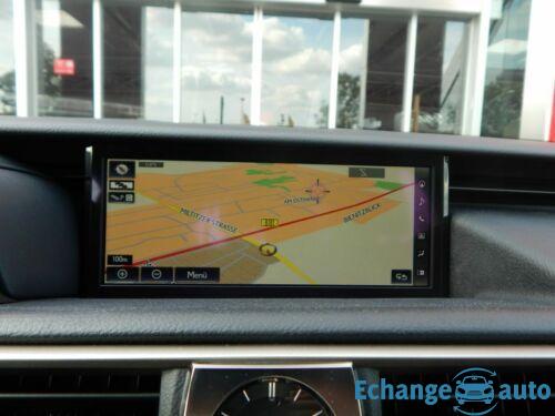 Lexus IS 300h Sport Line