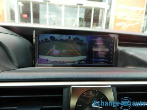 Lexus IS 300h Sport Line