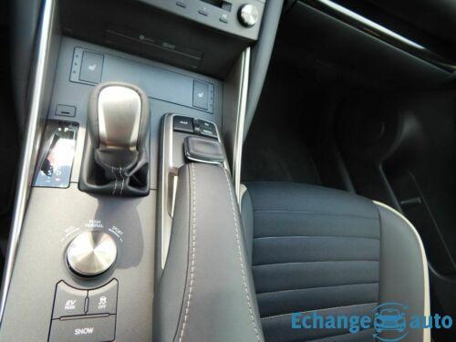 Lexus IS 300h Sport Line