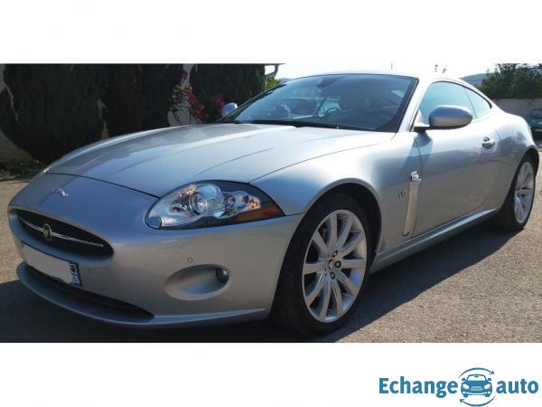 JAGUAR XK Coupé 4.2 - 298 A