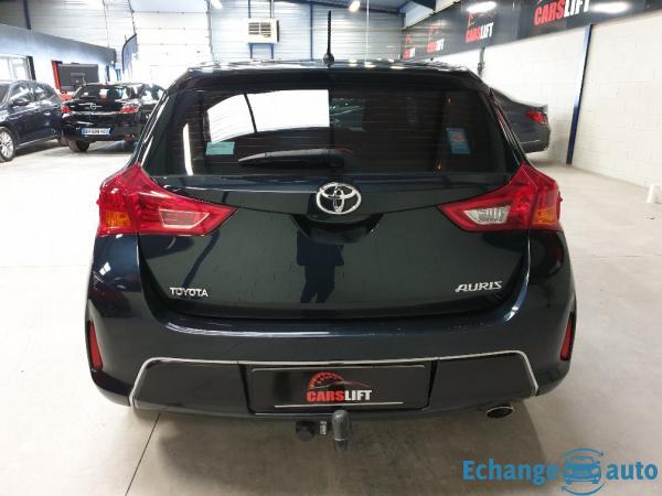 Toyota Auris DYNAMIC PACK CONFORT 2.0 D4-D 124 CH - GARANTIE 6 MOIS