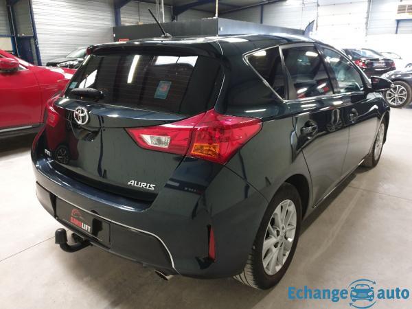 Toyota Auris DYNAMIC PACK CONFORT 2.0 D4-D 124 CH - GARANTIE 6 MOIS