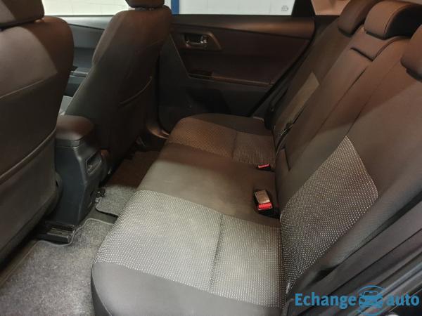 Toyota Auris DYNAMIC PACK CONFORT 2.0 D4-D 124 CH - GARANTIE 6 MOIS
