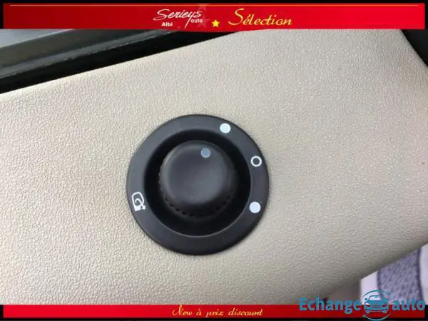 Renault Scénic II Privilège 1.9 dCi 130 Attelage