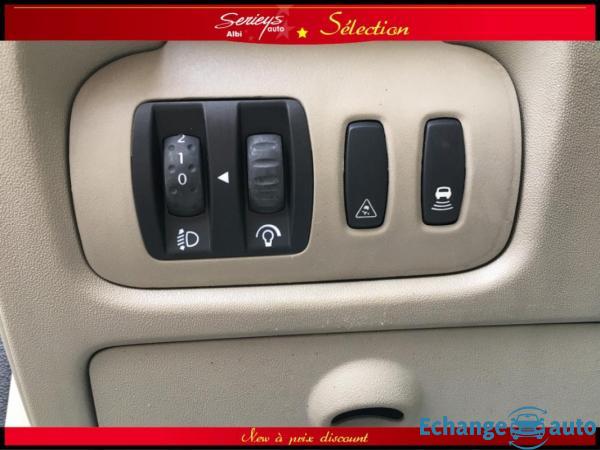 Renault Scénic II Privilège 1.9 dCi 130 Attelage