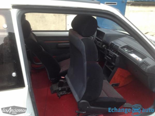 PEUGEOT 205 205 1.6 GTi