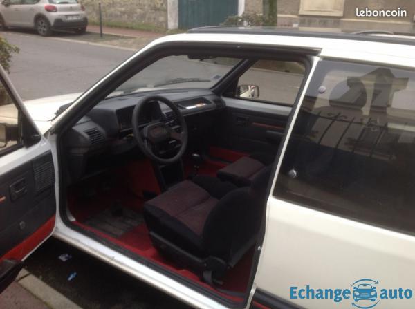 PEUGEOT 205 205 1.6 GTi