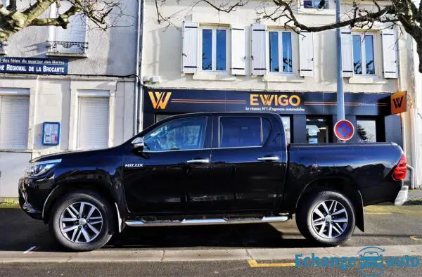 Toyota Hilux 2.4 D-4D 150 ch 4X4 DOUBLE CABINE LOUNGE 12/2016