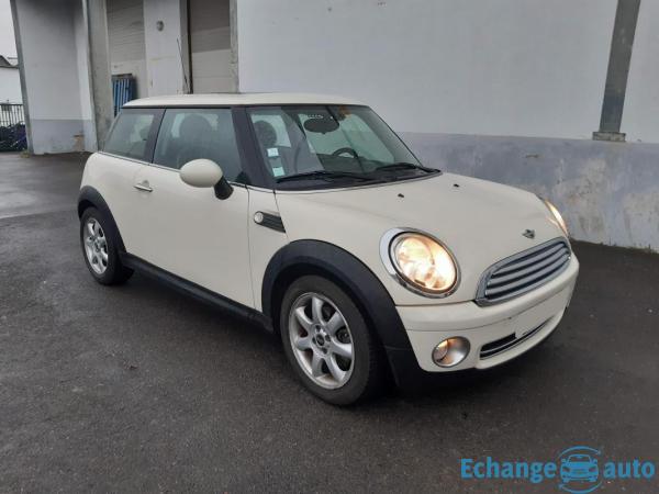 Mini Cooper 1.6i 120 PACK CHILI