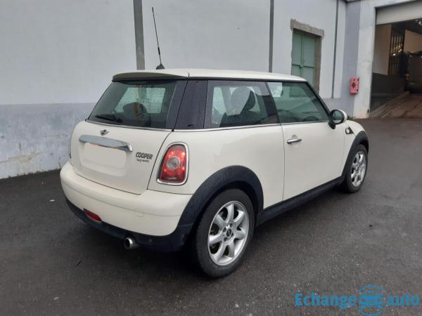 Mini Cooper 1.6i 120 PACK CHILI