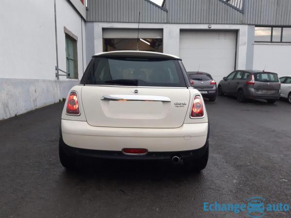 Mini Cooper 1.6i 120 PACK CHILI