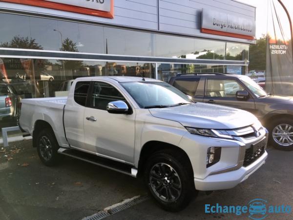 Mitsubishi L200 CLUB CAB 2.2 DI-D 150 4WD INSTYLE 2p