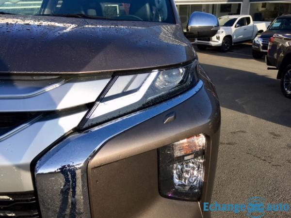 Mitsubishi L200 CLUB CAB 2.2 DI-D 150 4WD INSTYLE 2p