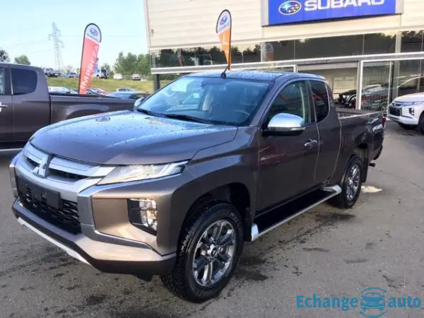 Mitsubishi L200 CLUB CAB 2.2 DI-D 150 4WD INTENSE 2p