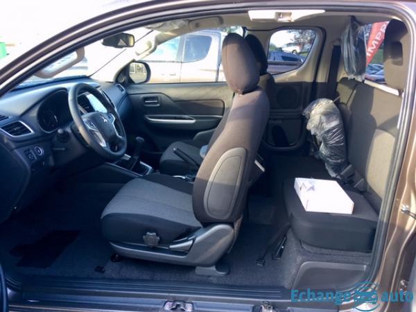 Mitsubishi L200 CLUB CAB 2.2 DI-D 150 4WD INTENSE 2p