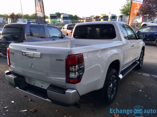 Mitsubishi L200 CLUB CAB 2.2 DI-D 150 4WD INSTYLE 2p