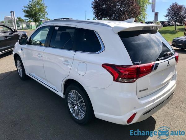 Mitsubishi Outlander PHEV 3 III (2) TWIN MOTOR 4WD INTENSE MY19