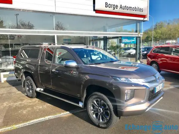 Mitsubishi L200 CLUB CAB 2.2 DI-D 150 4WD INSTYLE 2p