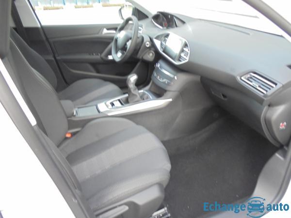 Peugeot 308 Allure PureTech 130 PK Safety+GPS JA17