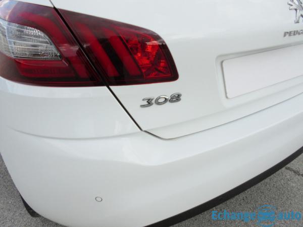 Peugeot 308 Allure PureTech 130 PK Safety+GPS JA17