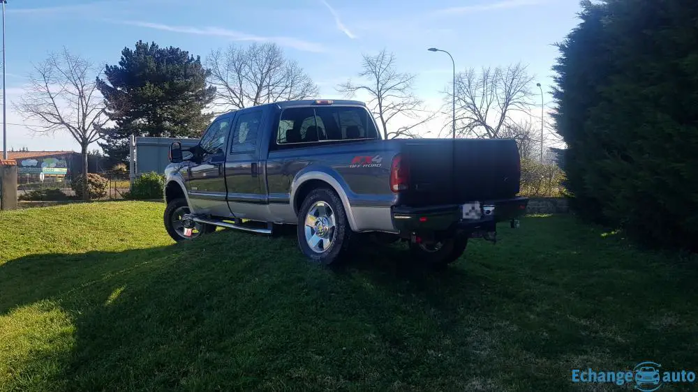 Ford F250 V8