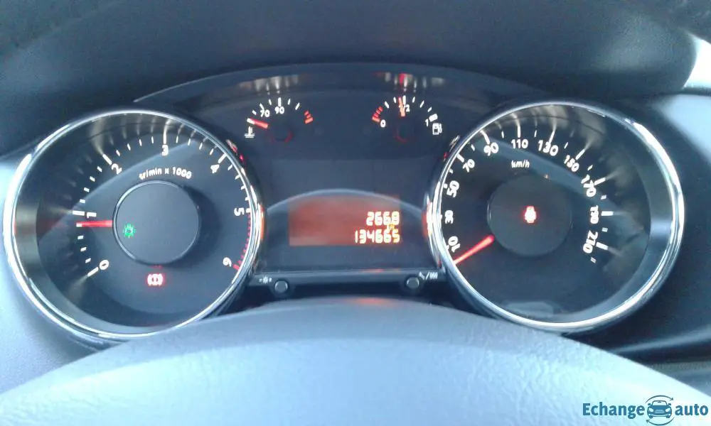 Peugeot 3008 1.6hdi 112 cv