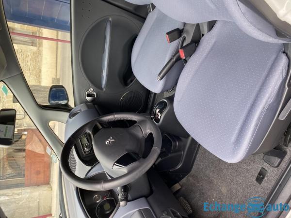 Peugeot iOn ELECTRIQUE ACTIVE