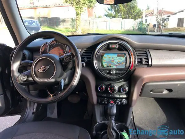 MINI MINI F56 LCI Mini Cooper 136 ch BVA7 Chili