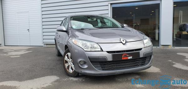Renault Mégane ESTATE 1.5 DCI 110 CARMINAT TOMTOM GARANTIE 3 MOIS ESSENTIELLE