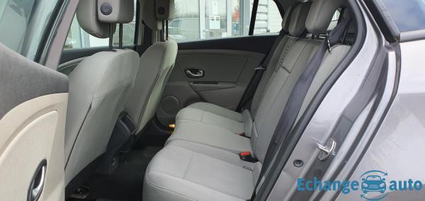 Renault Mégane ESTATE 1.5 DCI 110 CARMINAT TOMTOM GARANTIE 3 MOIS ESSENTIELLE